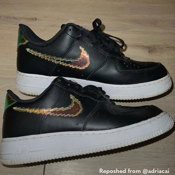 Nike Air Force 1 Low '07 LV8 Iridescent Pixel - Picture 16 of 16